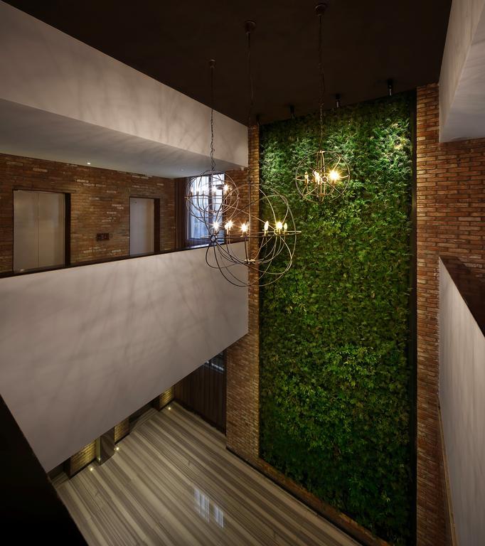 Ease House Luoyang Hotel Луоян Екстериор снимка