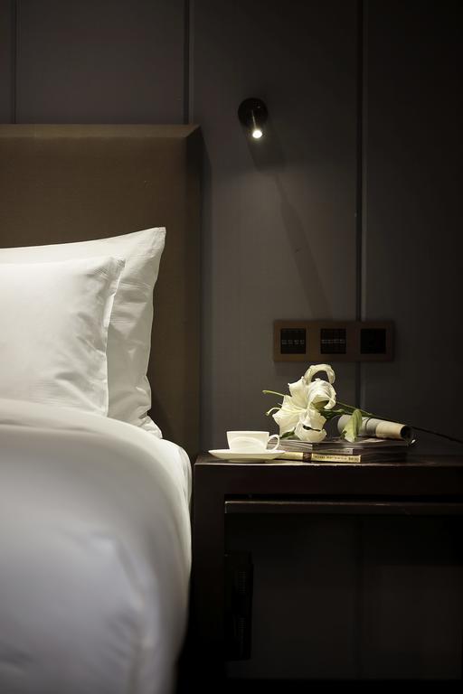 Ease House Luoyang Hotel Луоян Стая снимка