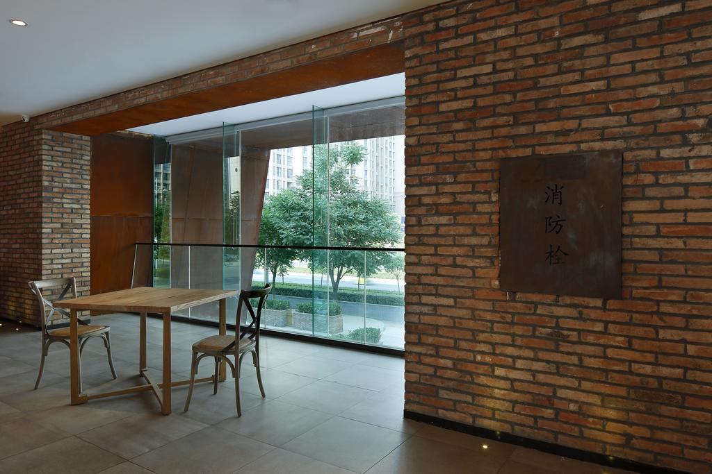 Ease House Luoyang Hotel Луоян Екстериор снимка